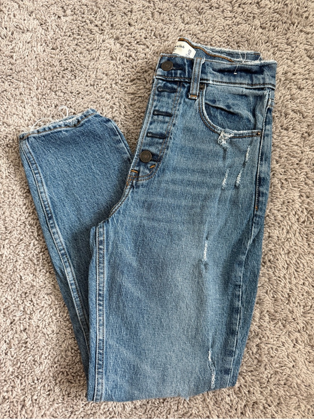 Abercrombie & Fitch The Mom High Rise Denim Jeans